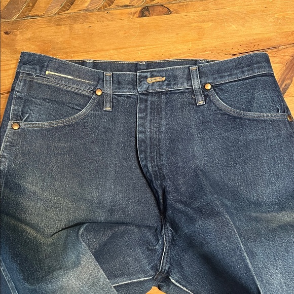 Wranglers - Heavy Starch - Picture 5 of 8